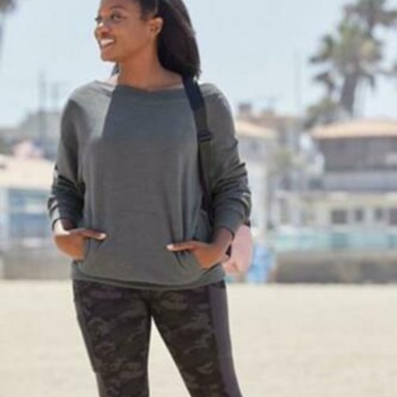 Fabletics Tops - Fabletics Zaylee Off Shoulder Pullover HW9583